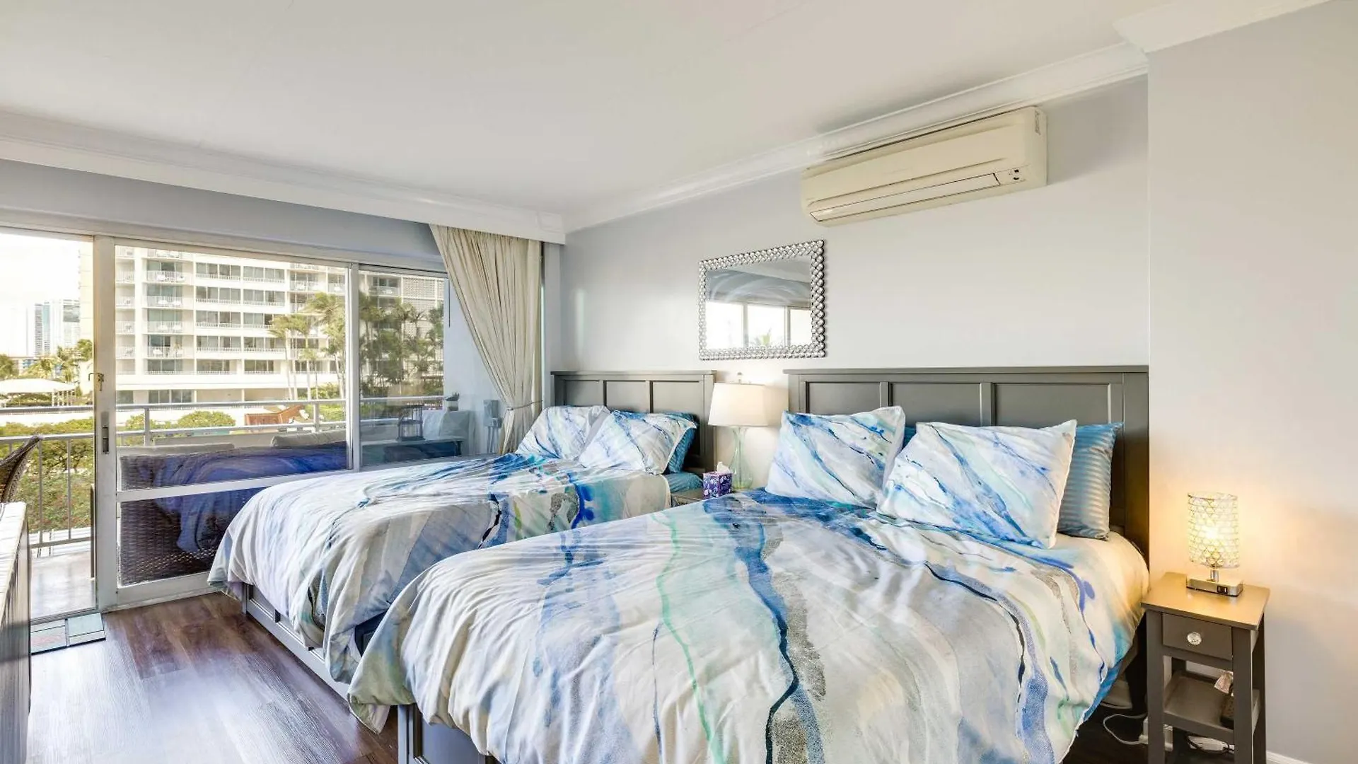 Honolulu Studio With Ocean View Parking Included! 0*,  United States
